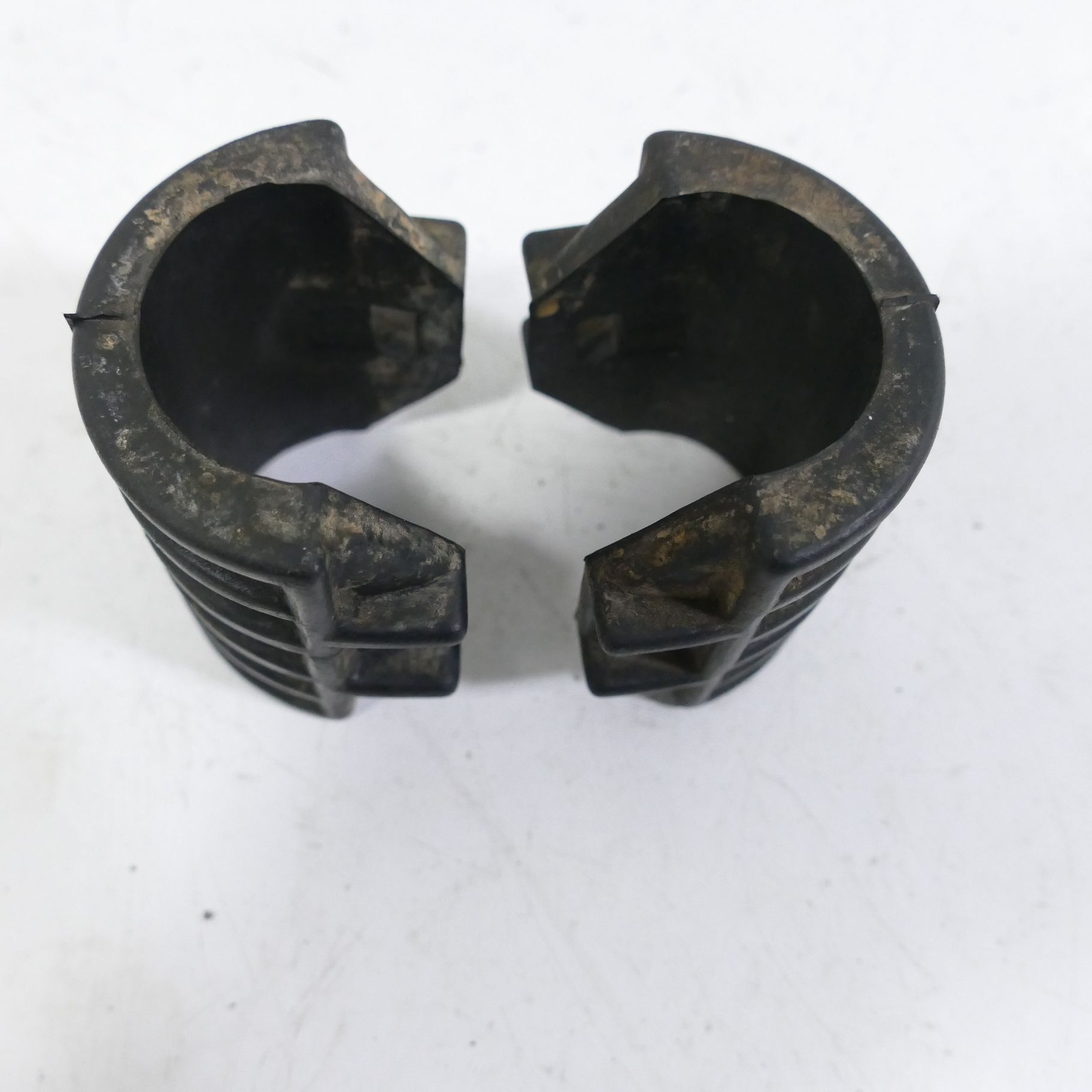 Suzuki RM 125 Tank Rubber Gas Tank Mounting 82029 | eBay