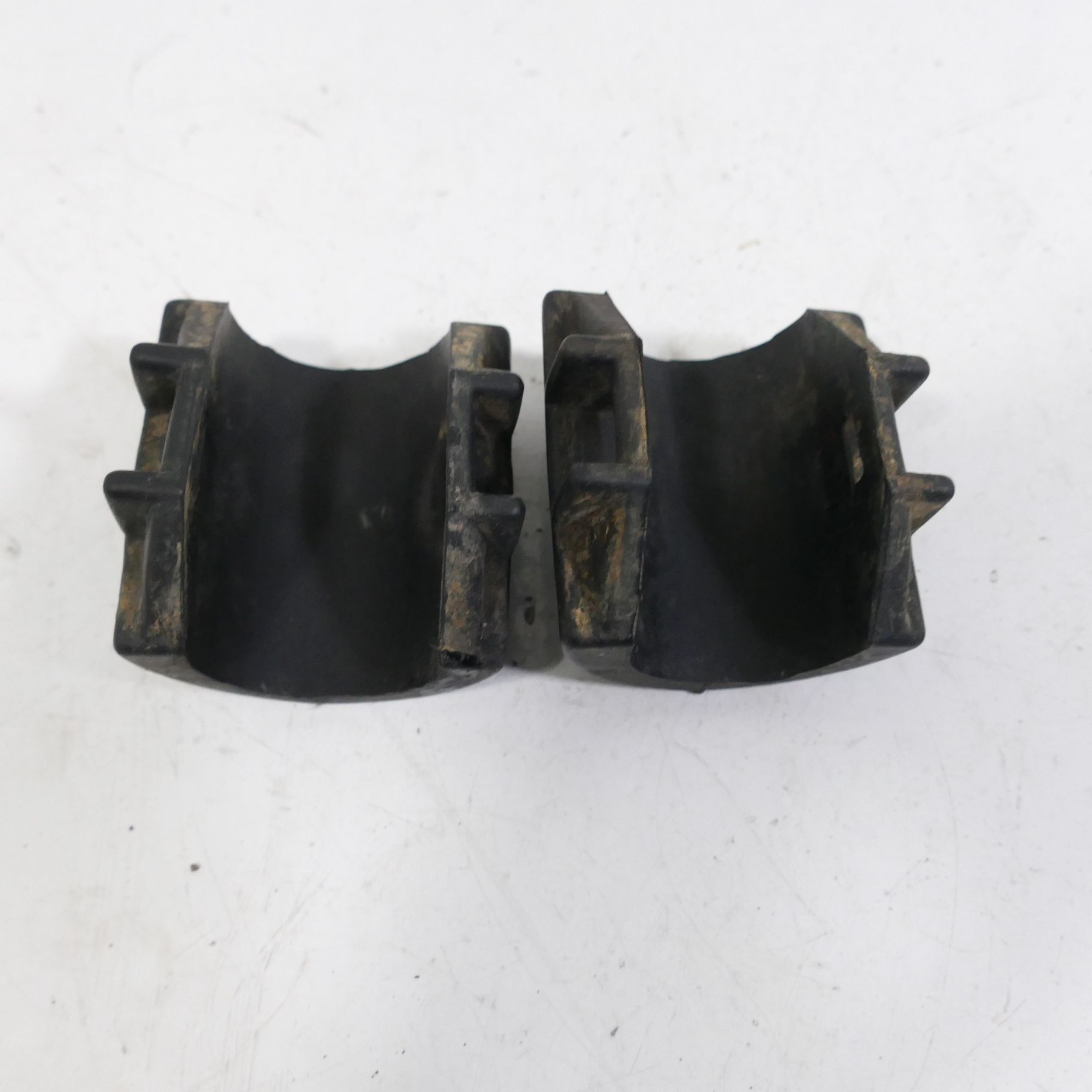 Suzuki RM 125 Tank Rubber Gas Tank Mounting 82029 | eBay