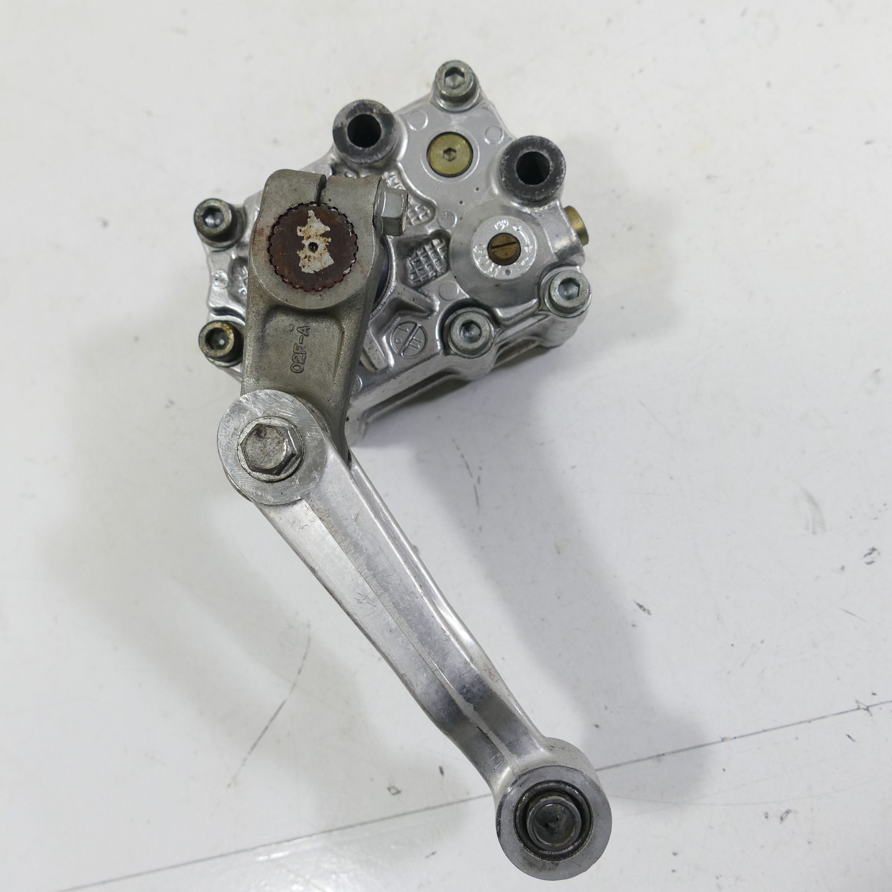 Suzuki TL 1000 S Shock Absorber Rear Rotation Damper Pivot 83049