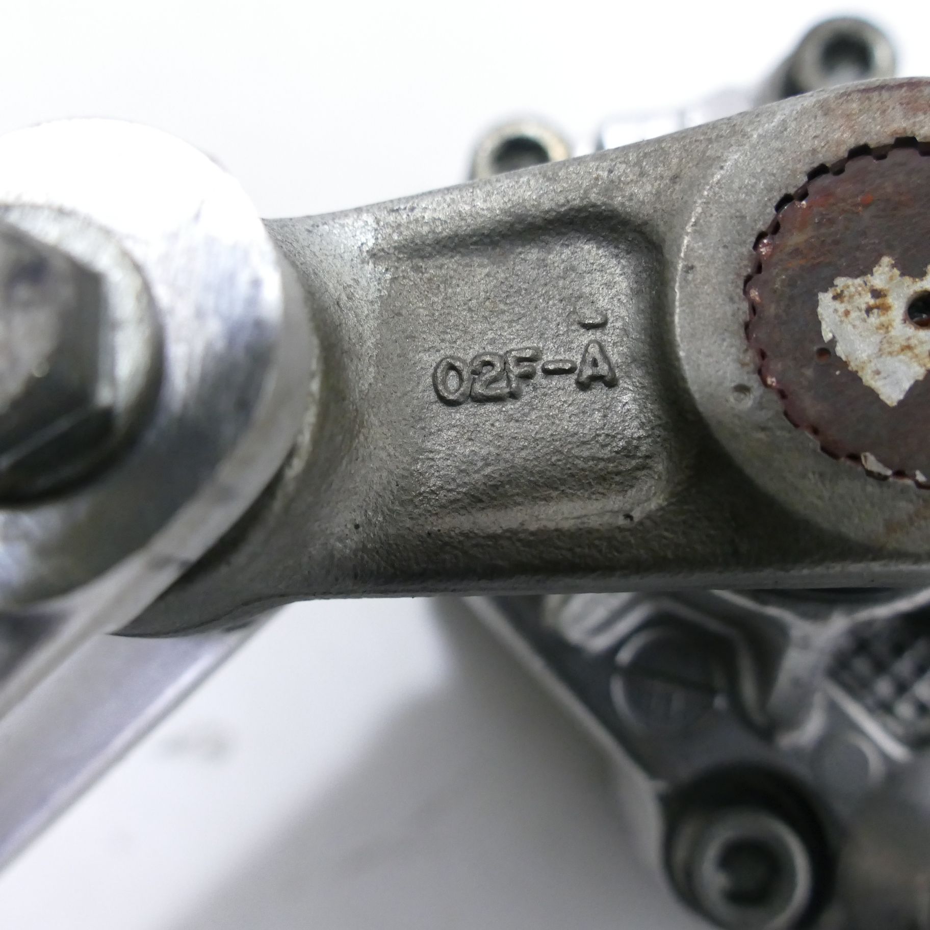 Suzuki TL 1000 S Shock Absorber Rear Rotation Damper Pivot 83049
